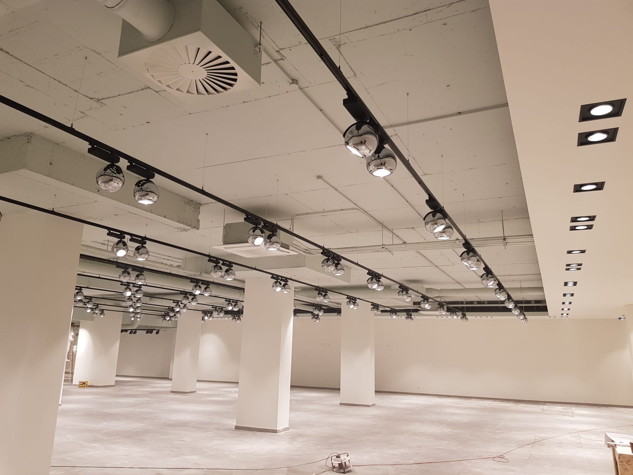 Herceg Novi Mall — New Yorker